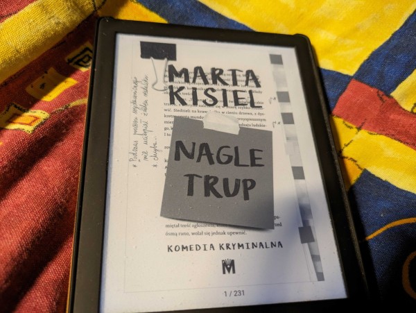 Okładka e-booka "Nagle trup" Marty Kisiel. E-book ma 231 stron.