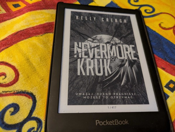 Okładka e-booka "Nevermore: Kurk" autorstwa Kelly Creagh. E-book ma 417 stron.