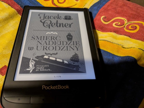 Okładka e-booka "Śmierć nadejdzie w urodziny" Jacka Getnera. E-book ma 179 stron.