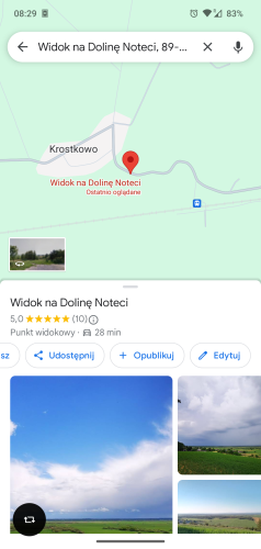 Zrzut ekranu z Map Google w telefonie. Wybrany punkt o nazwie Widok na Dolinę Noteci w Krostkowie. Ma ocenę 5/5 gwiazdek i dziesięć recenzji.
